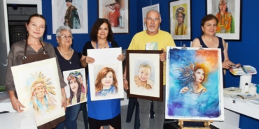 Antalya’da Kadın Ressamlar Suluboya ile Büyülüyor