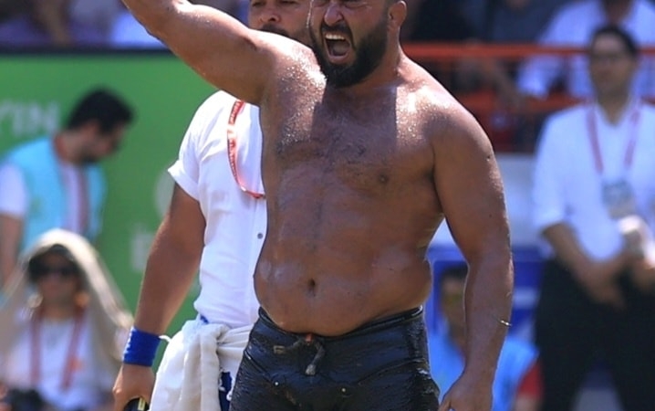 Orhan Okulu, Altın Kemerle Antalya’ya Döndü!