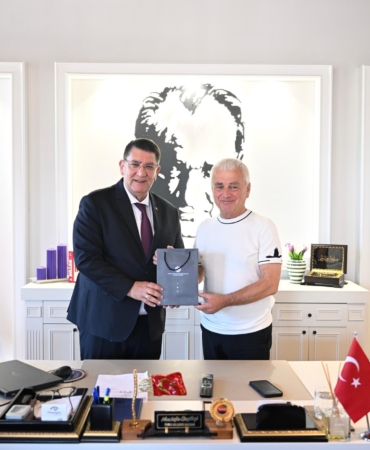 Finike Esnafı, Başkan Geyikçi’yi Ziyaret Etti!