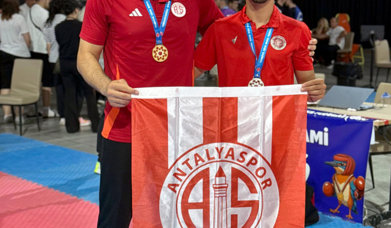 Kick Boksörlerimiz İzmir’den 2 Madalya ile Döndü!