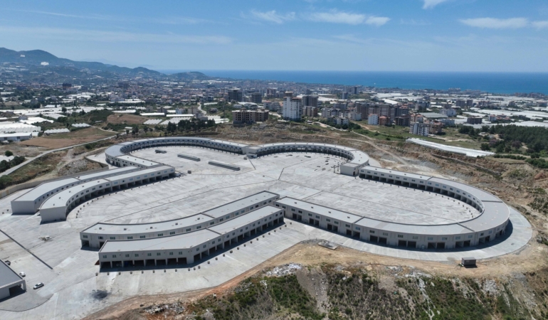 Alanya Toptancı Hal Kompleksi’nde Son Hazırlıklar!