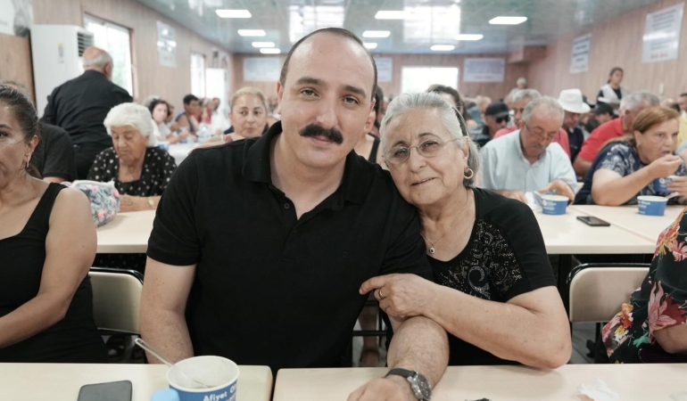 Cem Kotan, Aşure Lokması’nda Canlarla Buluştu!