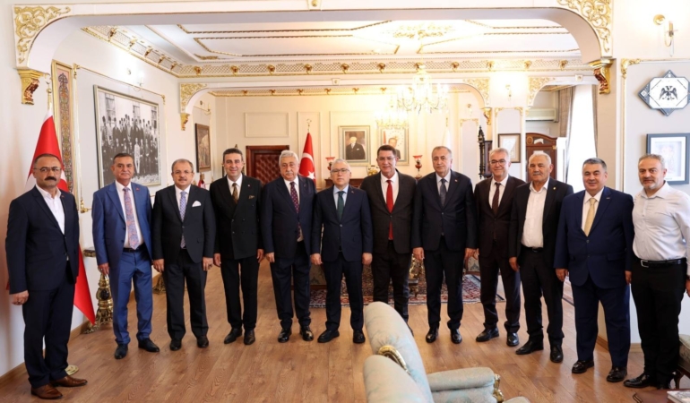 Sivas’ta Esnaf Ziyareti: Samimi Karşılama!