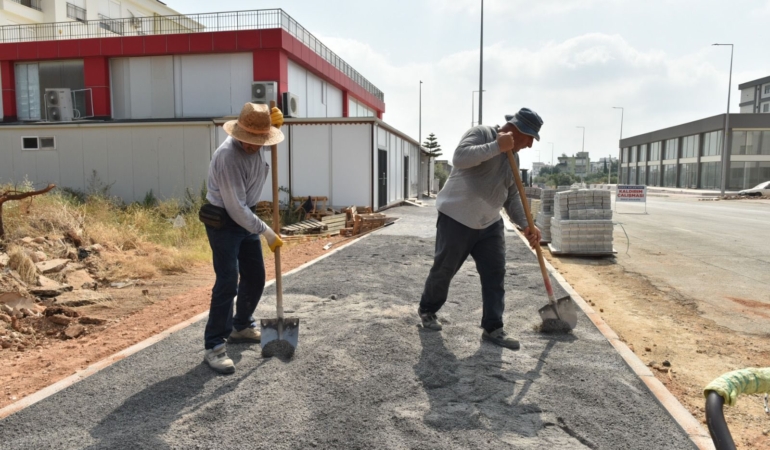 Varsak Aydoğmuş’ta Kaldırım Yenileme Başladı!