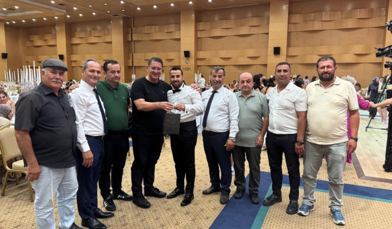 Antalya’da Düğün Coşkusu: Aydıncan Ailesi