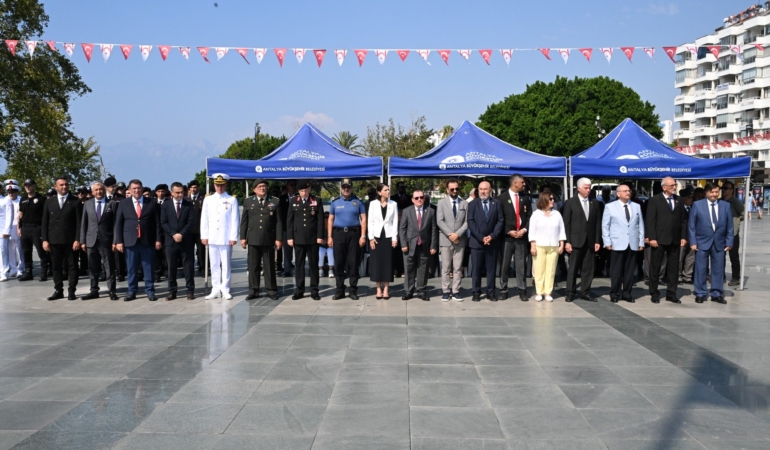 KKTC Barış ve Özgürlük Bayramı Coşkuyla Kutlandı