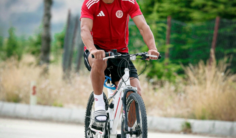 Antalyaspor Günü Çift Antrenmanla Tamamladı!