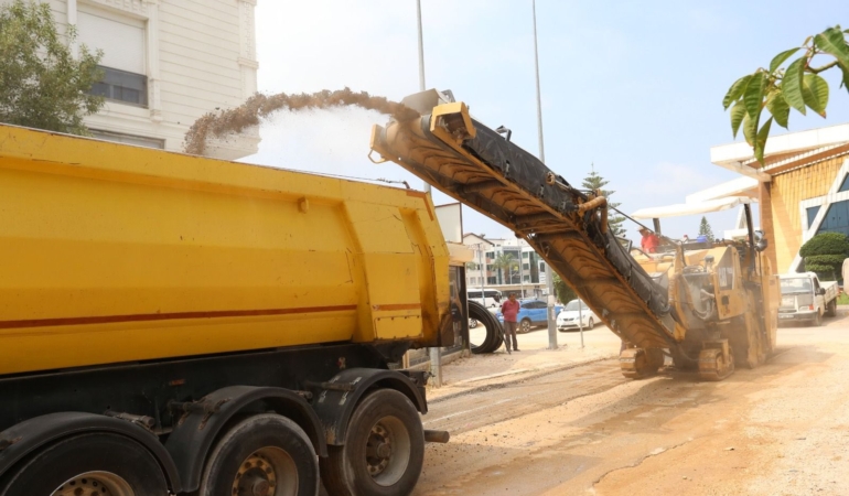 Yeni Emek Mahallesi’nde Yol Yenileme Başladı!