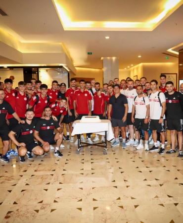 Kaptan Veysel Sarı’nın Doğum Günü İzmir’de Kutlandı!