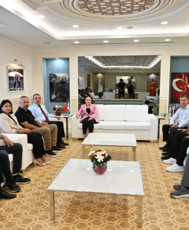 Büyükşehir’e Birleşik Kamu-İş’ten Destek Ziyareti