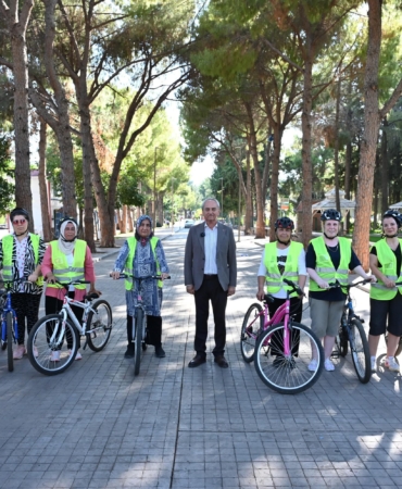 Kadınlar Bisikletle Hayallerine Pedal Çeviriyor