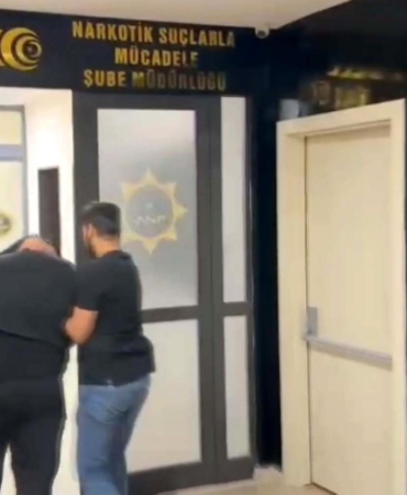 Afyonkarahisar’da 33 Bin Uyuşturucu Peçete Ele Geçirildi