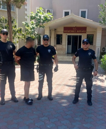 33 Yıl Hapisle Aranan Şüpheli Antalya’da Yakalandı
