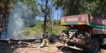 Serik’te Yangın Ormana Sıçramadan Söndürüldü