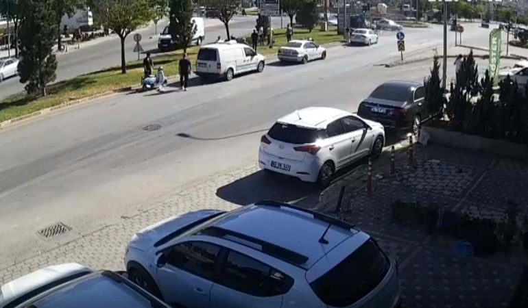 Motosiklet Kazası Güvenlik Kamerasında!