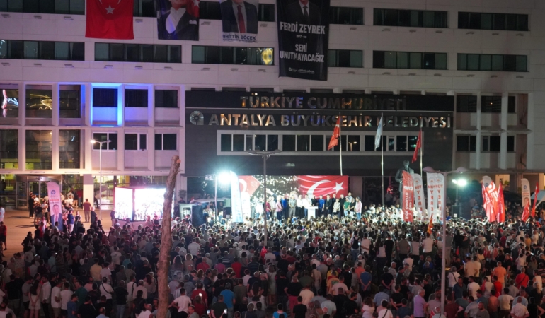 Başkan Böcek’e Destek İçin Miting Düzenlendi!