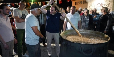 Kaymakam Türker Aşure Etkinliğinde Vatandaşlarla Buluştu