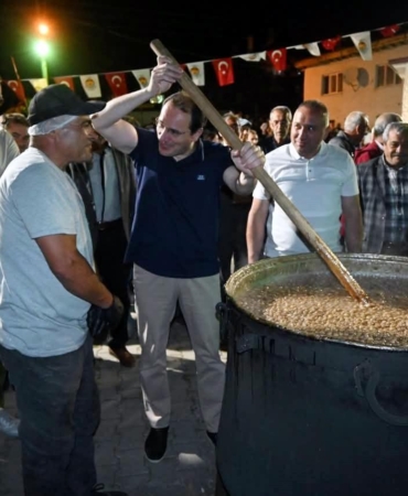 Kaymakam Türker Aşure Etkinliğinde Vatandaşlarla Buluştu