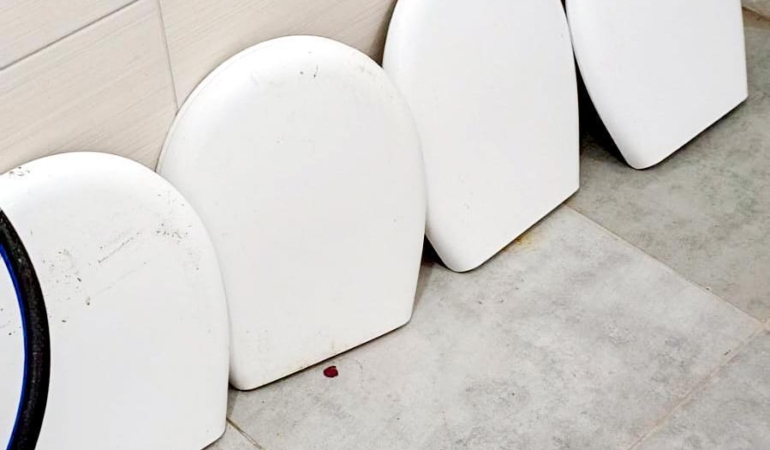 Burdur Halk Plajı’ndaki Tuvaletler Tahrip Edildi!