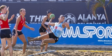 Alanya’da EHF 2025 Plaj Hentbol Şampiyonası Başladı