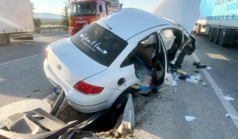 Traktör-Otomobil Çarpışması: 2 Yaralı!