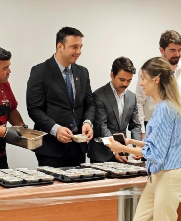 Gazipaşa Adliyesi’nde Aşure İkramıyla Dayanışma