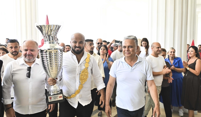 Başpehlivan Okulu’na Memleketinde Coşkulu Karşılama