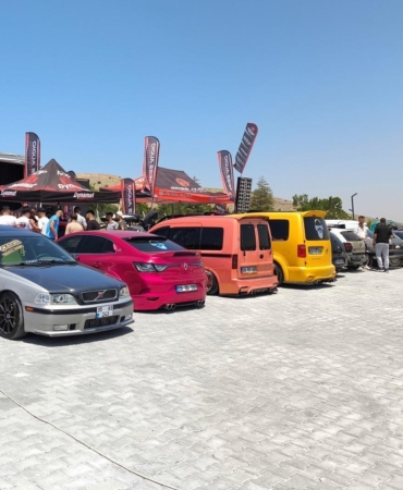 Emirdağ’da Modifiye Araçlar Festivali Coşkusu!