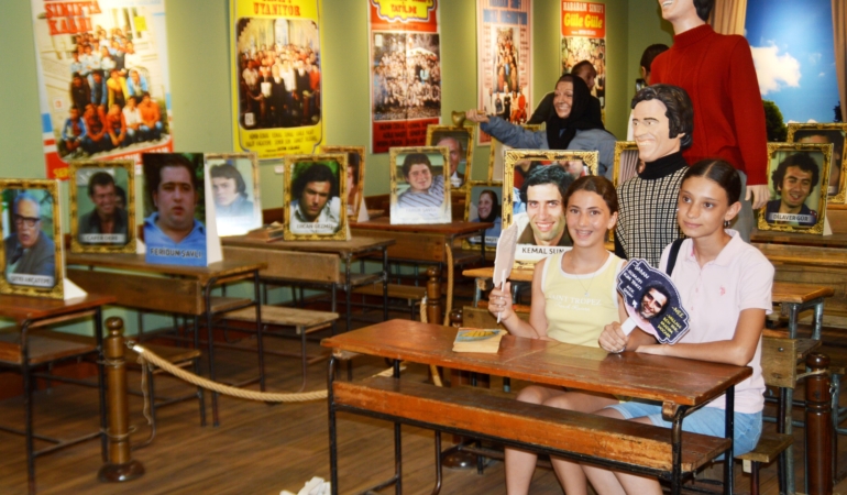 Hababam Sınıfı’na Ziyaretçi Akını Devam Ediyor!