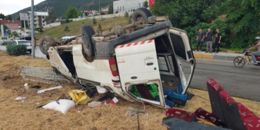 Eğirdir’de Minibüs Devrildi: 4 Yaralı!