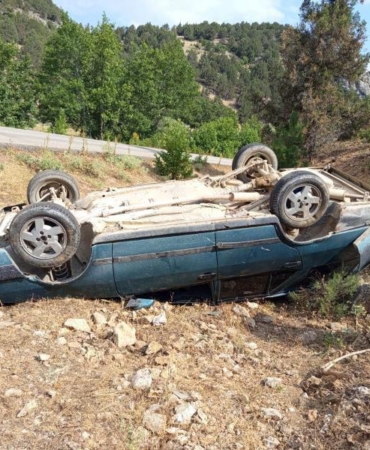 Isparta’da Otomobil Şarampole Yuvarlandı, Sürücü Yaralı!