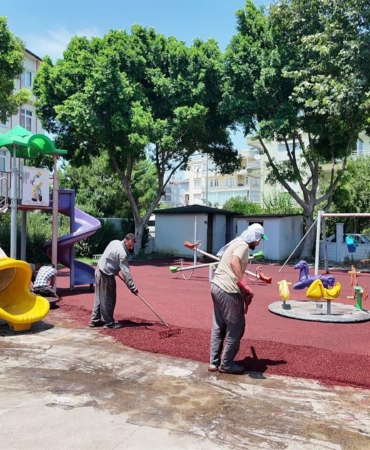 Serik’te Park Yenileme Çalışmaları Başladı