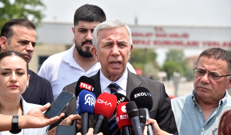 Mansur Yavaş’tan Tutuklu Başkanlara Destek Ziyareti