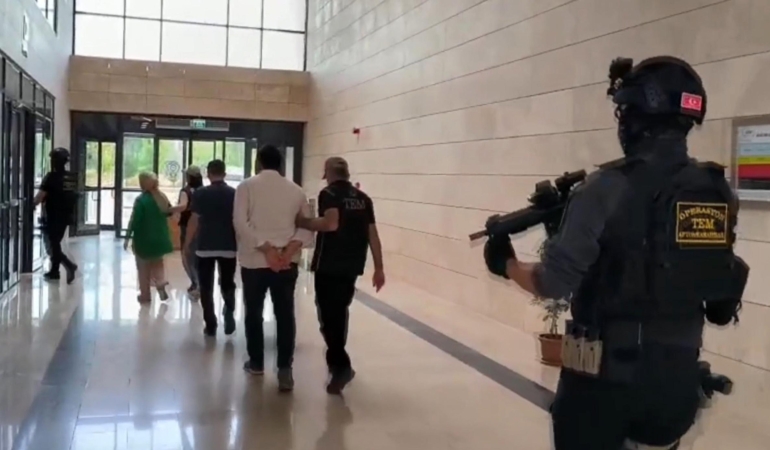 Afyonkarahisar’da FETÖ Operasyonu: 6 Gözaltı!