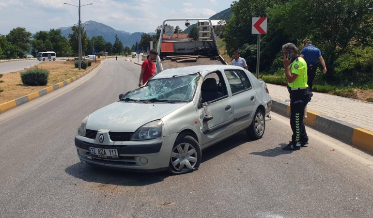 Takla Atan Araçta Emniyet Kemeri Hayat Kurtardı!