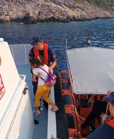 Antalya’da 21 Kaçak Göçmen ve 1 Organizör Yakalandı