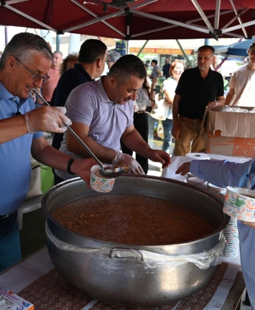 Kemer’de Aşure İkramı Başladı, Kardeşlik Vurgusu!