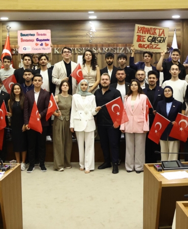 Gençlik Meclisi’nden Böcek’e Destek Mesajları