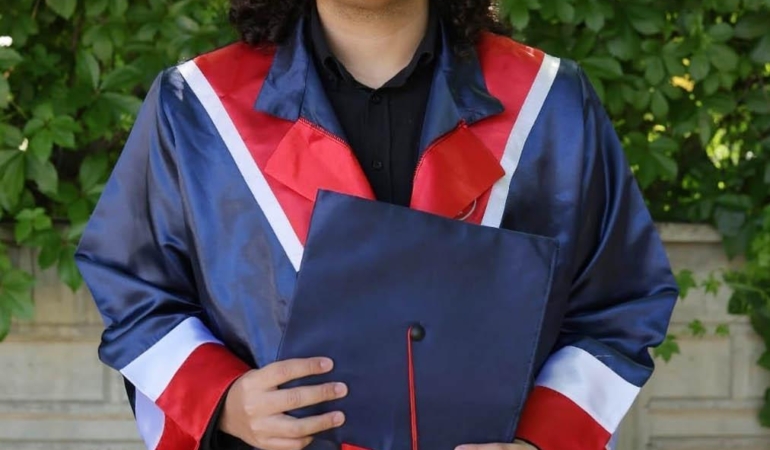 Bucak'ta 4 öğrenci 2025 YKS'de Türkiye derecesi elde etti