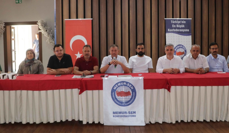 Memur-Sen'den bilgilendirme toplantısı