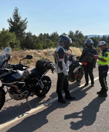 Antalya'da motosiklet sürücülerine 'şok' denetim