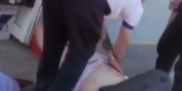 Dolmuşçu meslektaşına pusu kurup bıçakla saldırdı