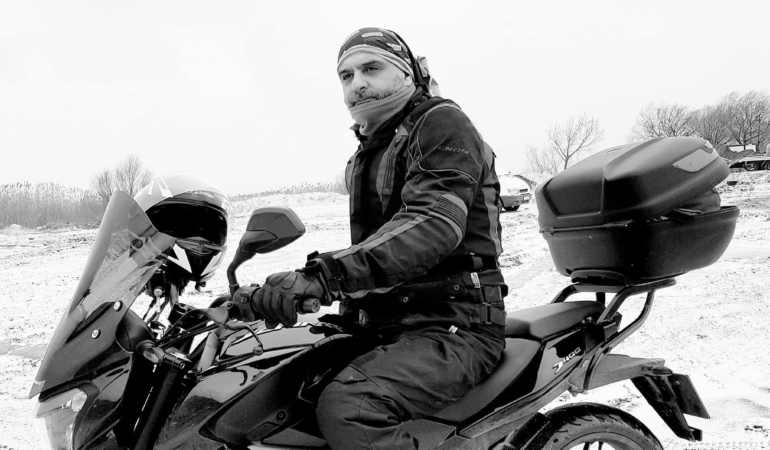 Motosikletle otomobil çarpıştı: 2 yaralı