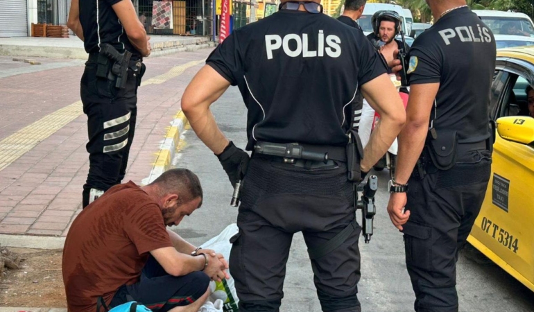 'Dur' ihtarına uymayan firari yakalandı