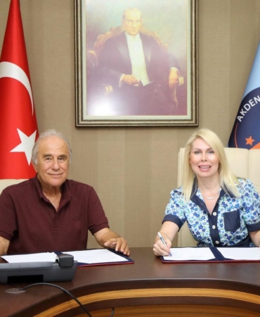 Nöroloji poliklinik inşaatına hayırsever desteği