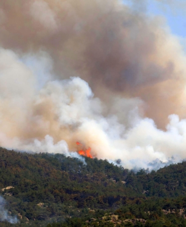 Eskişehir’de çıkan orman yangını, 3’üncü günde Afyonkarahisar’da sürüyor