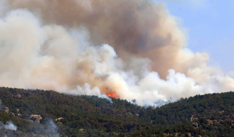 Eskişehir’de çıkan orman yangını, 3’üncü günde Afyonkarahisar’da sürüyor