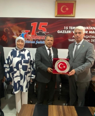 Tanrıöver’den 15 Temmuz Vatan Şehitleri Derneği’ne ziyaret