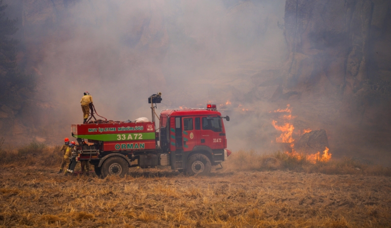 Eskişehir’de çıkan orman yangını, 3’üncü günde Afyonkarahisar’da sürüyor (4)
