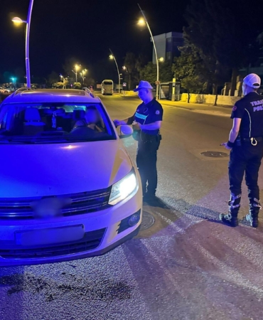 Kemerde trafik denetimi; 674 sürücü ve yolcuya ceza yazıldı